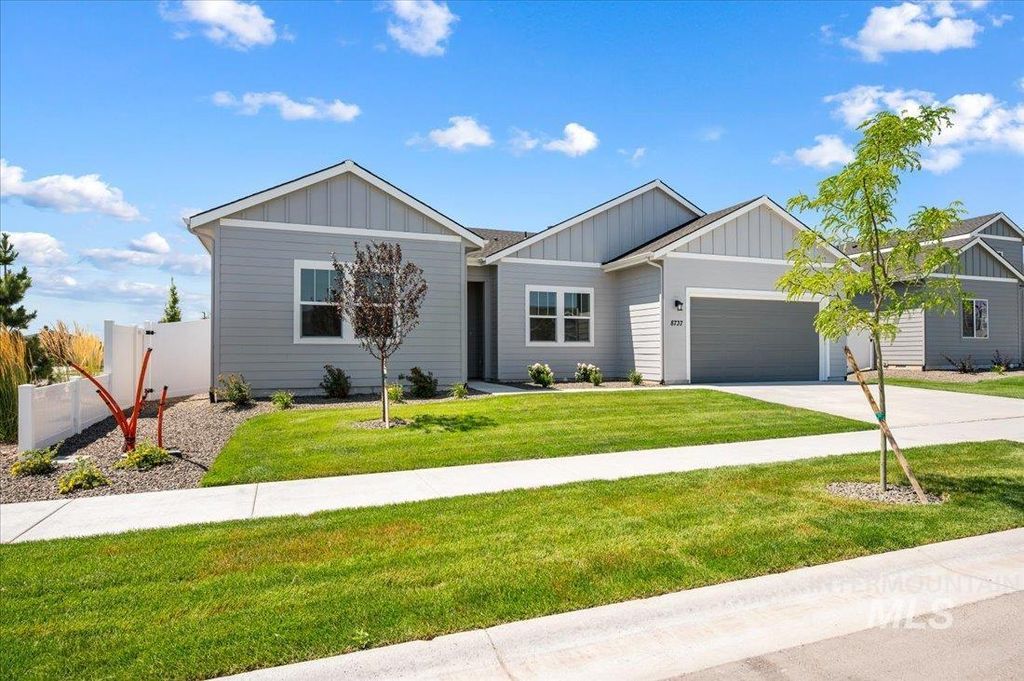 Photo of 8737 S White Clay Way, Meridian, ID 83642 (MLS # 98967011)