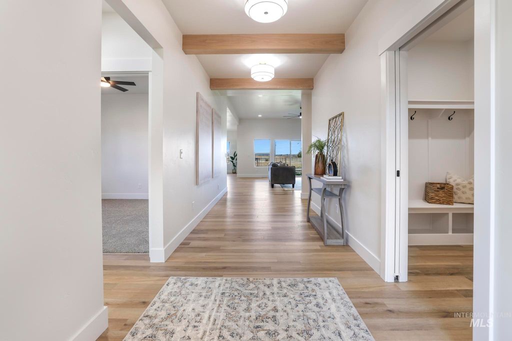 Photo of 561 Canyon Mist Dr, Twin Falls, ID 83301 (MLS # 98964130)