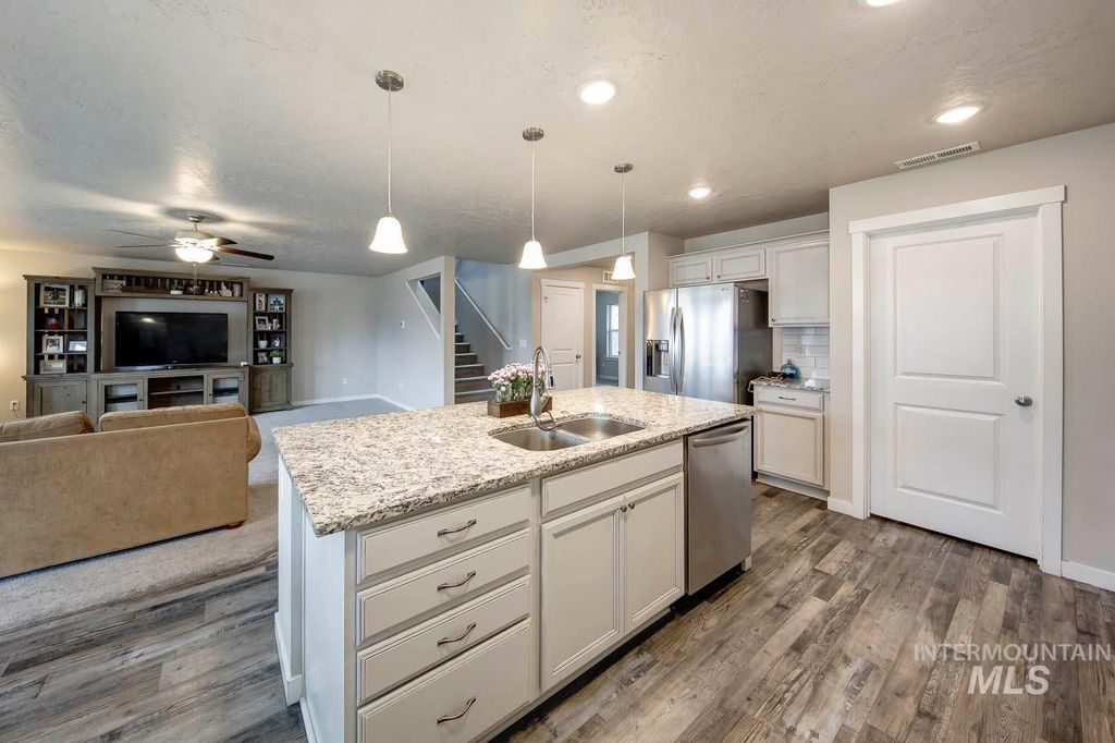 Photo of 7652 E Lafayette Street, Nampa, ID 83687 (MLS # 98992290)