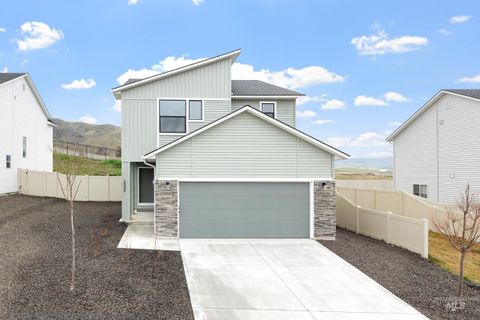 Photo of 232 Caribou Ct, Horseshoe Bend, ID 83629 (MLS # 98965239)