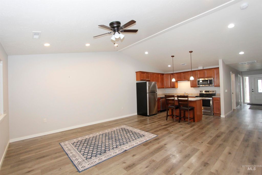 Photo of 3434 5th St #B, Lewiston, ID 83501 (MLS # 98965615)