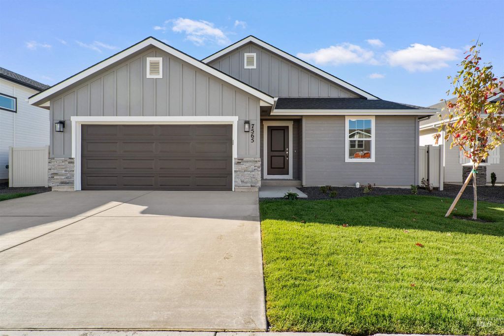 Photo of 11338 W Tutor St, Nampa, ID 83651 (MLS # 98977126)