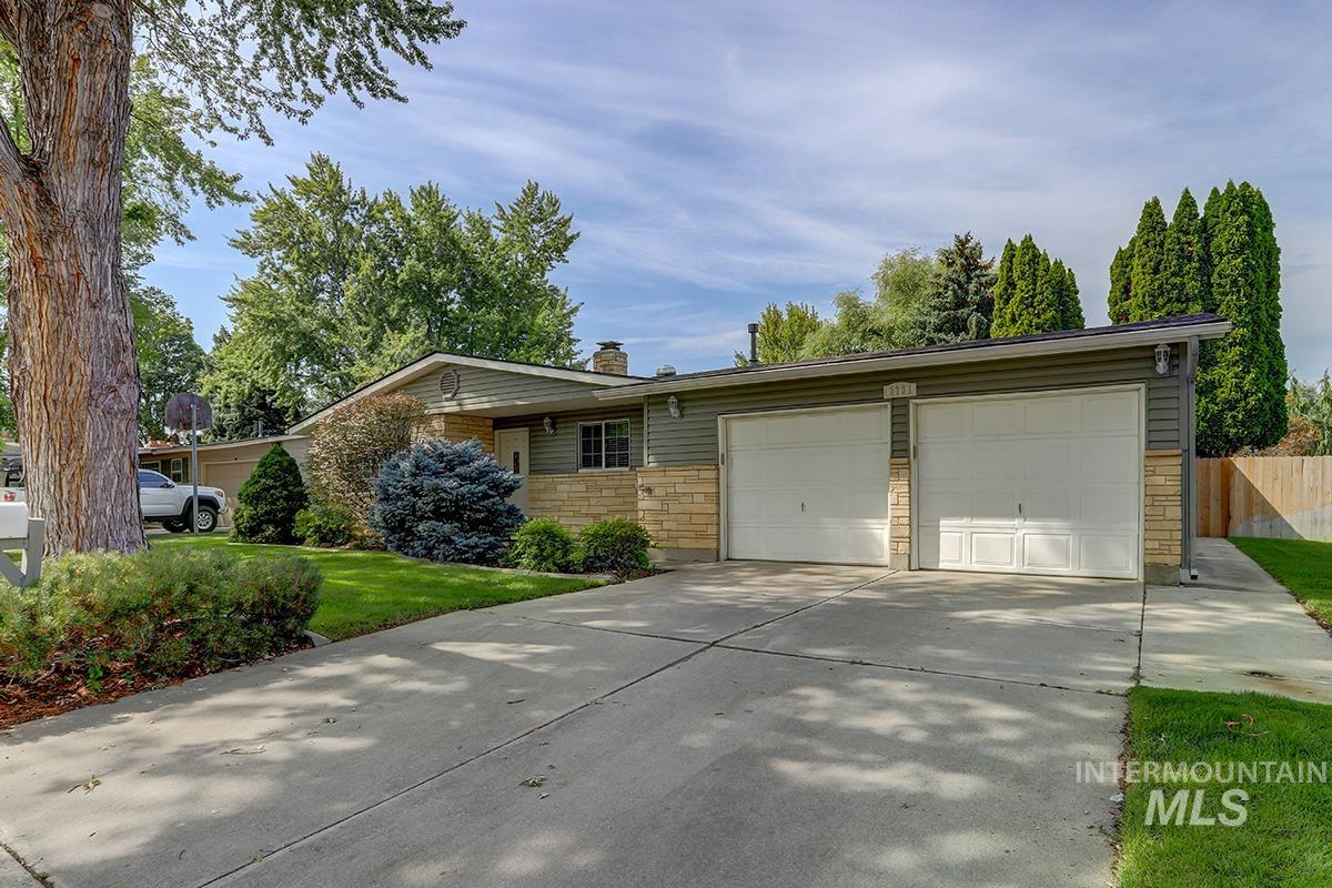 3731 N Buckingham Dr