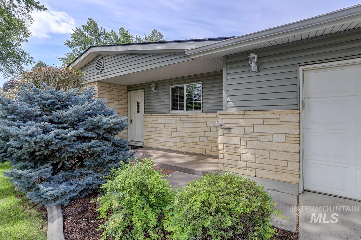 3731 N Buckingham Dr