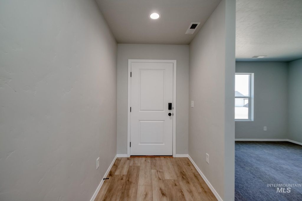 Photo of 1144 W Cub River Dr, Meridian, ID 83642 (MLS # 98979932)