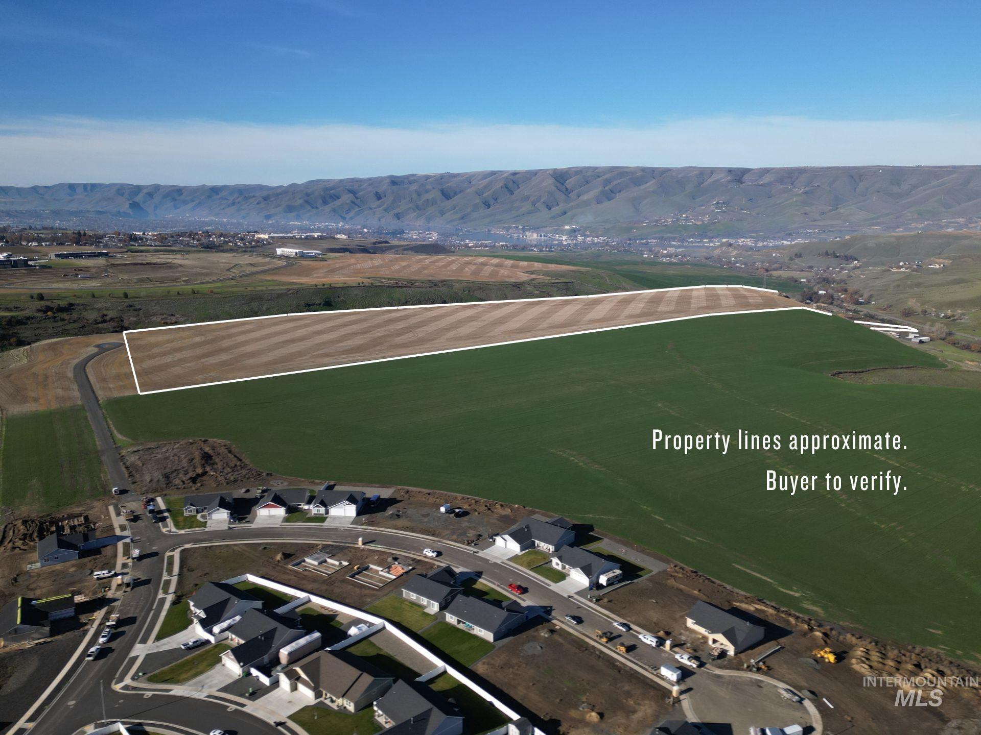 000 15th & Expedition Way/Lindsay Creek