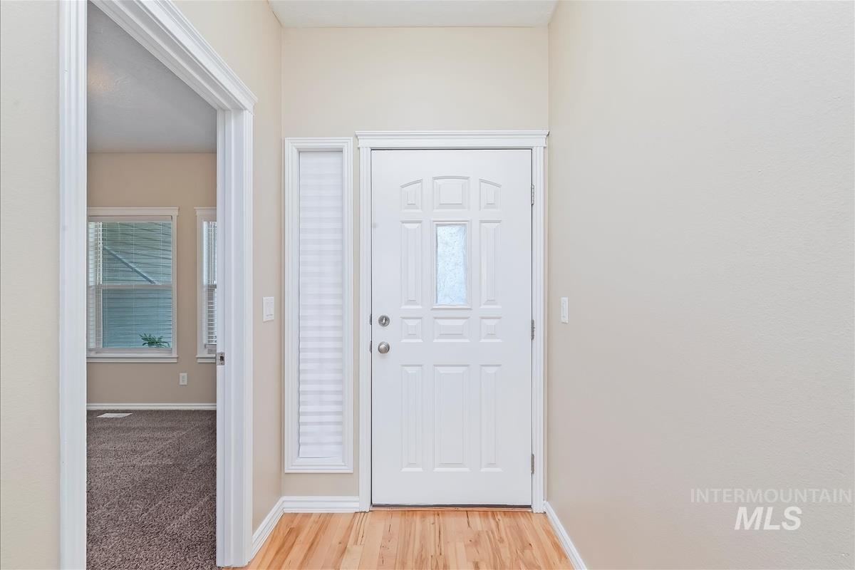 1024 S Eagle Rock Pl