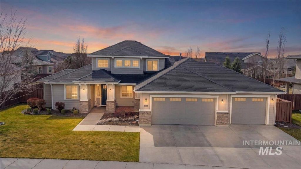 Photo of 4113 W Wolf Rapids St, Meridian, ID 83646 (MLS # 98976889)