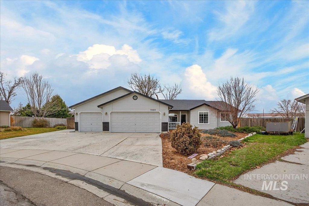 Photo of 9480 W Wakefield Court, Garden City, ID 83714 (MLS # 98977076)
