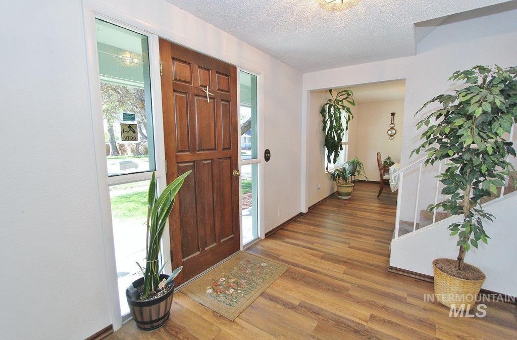 Photo of 650 Spyglass Way, Eagle, ID 83616 (MLS # 98981885)