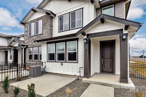 Photo of 4093 W Steel Grey Ln, Eagle, ID 83616 (MLS # 98966878)