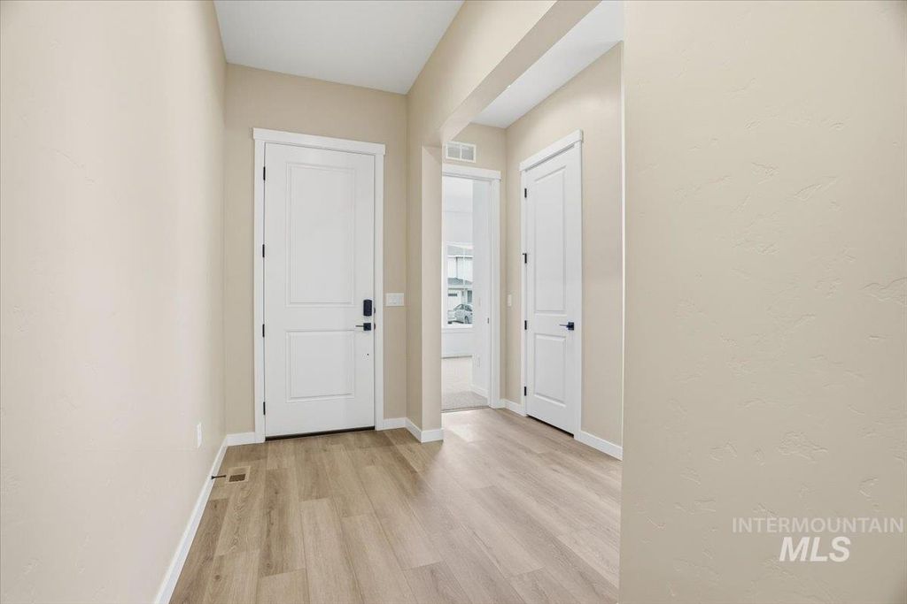 Photo of 2295 N Ice Fire Ave, Star, ID 83669 (MLS # 98969042)