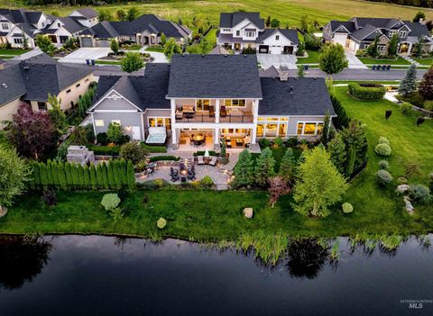 Photo of 900 S Brentbrook Ln, Eagle, ID 83616 (MLS # 98971252)