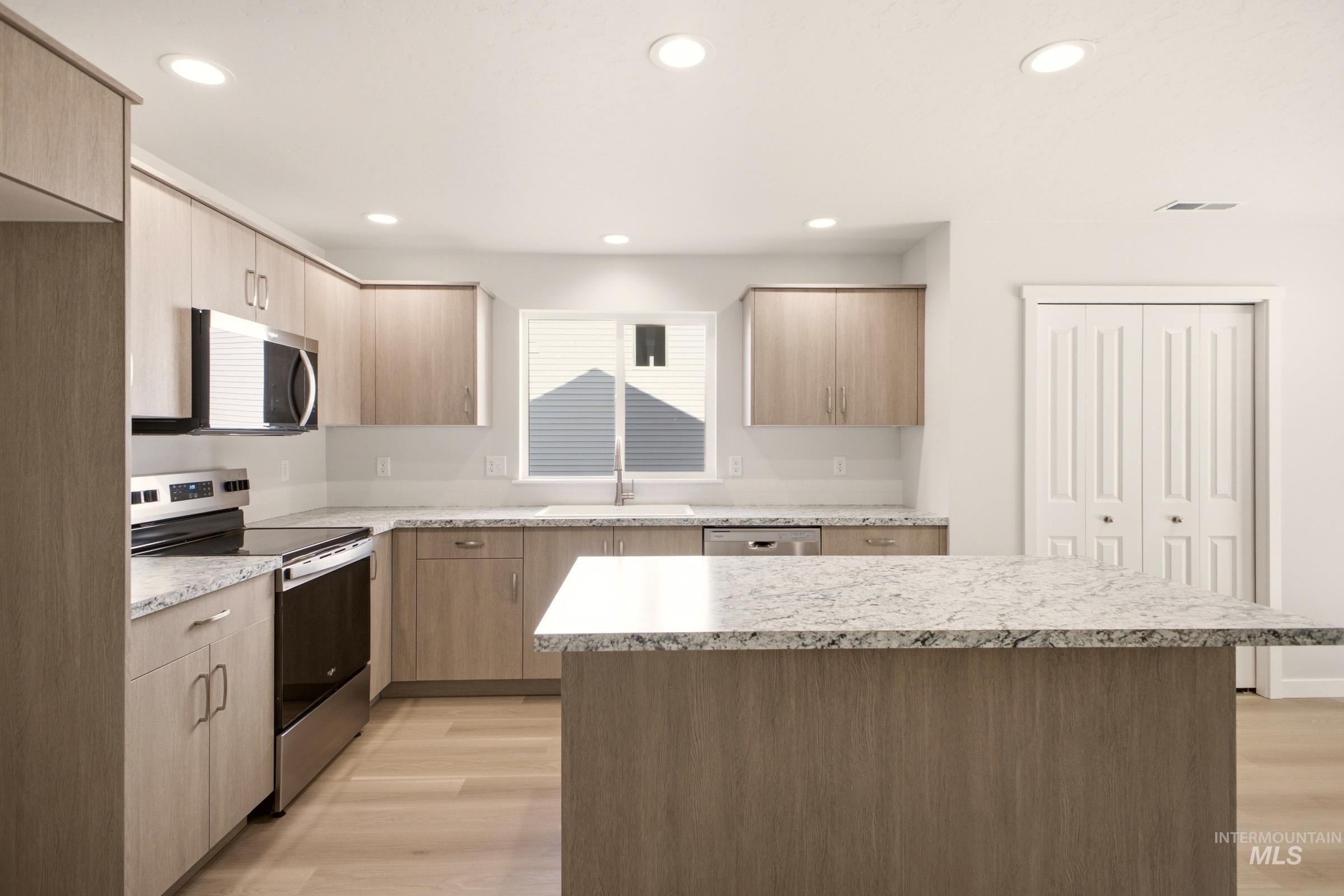 442 Aplomado Ct
