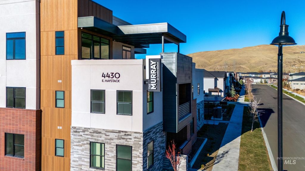 Photo of 4430 E Haystack St #109, Boise, ID 83716 (MLS # 98968994)