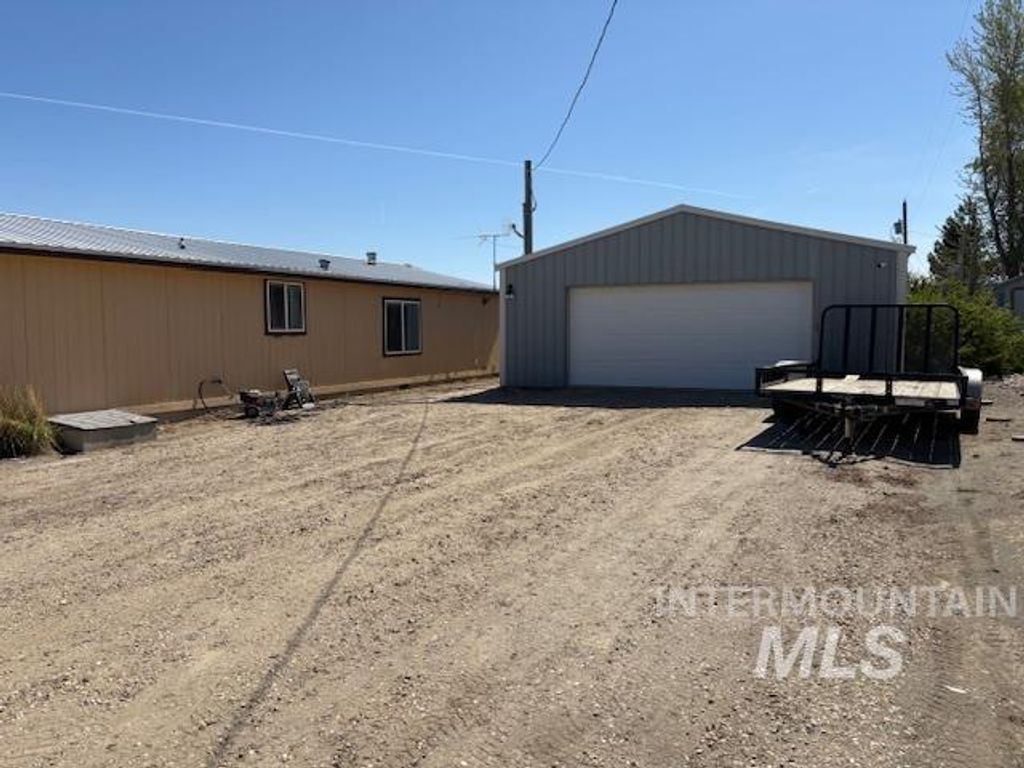 Photo of 17052 Pershall St, Murphy, ID 83650 (MLS # 98943289)