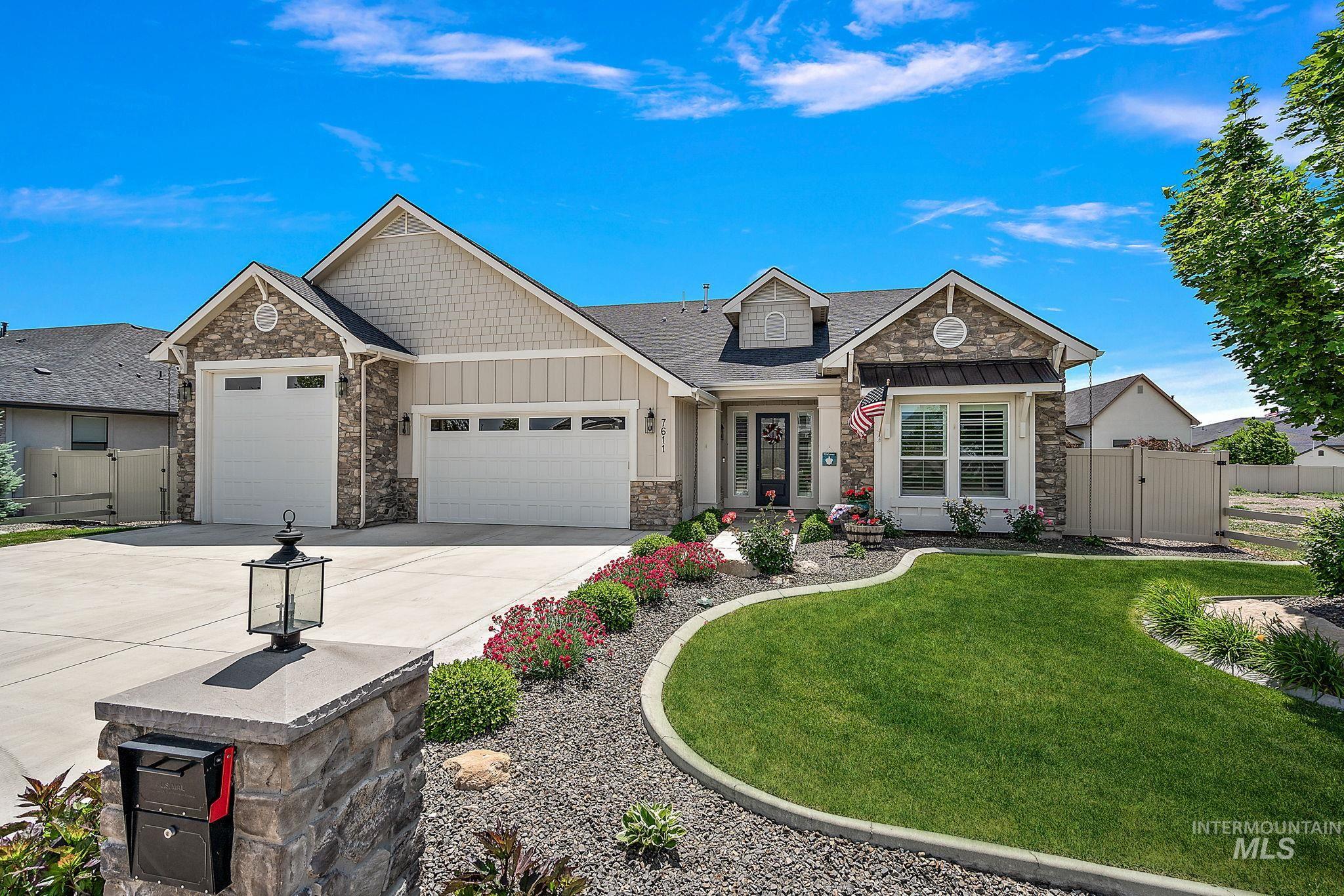 7611 E Damon Lane