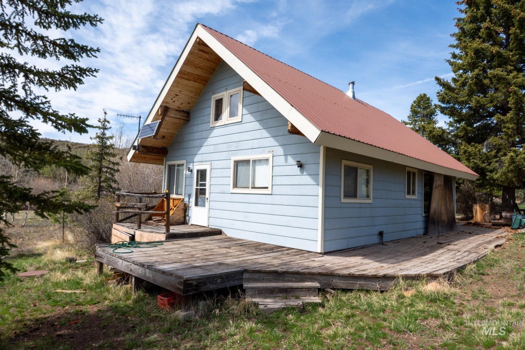 Photo of 218 Brush Canyon Rd, Fairfield, ID 83327 (MLS # 98999451)