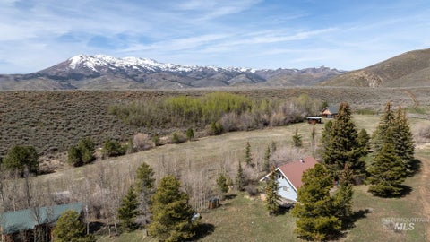 Photo of 218 Brush Canyon Rd, Fairfield, ID 83327 (MLS # 98999451)
