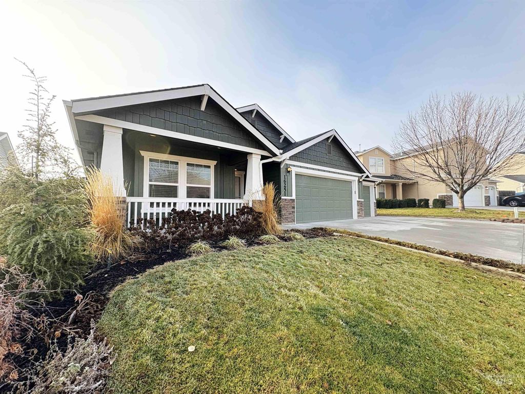 Photo of 16251 Copperridge Way, Caldwell, ID 83607 (MLS # 98971147)