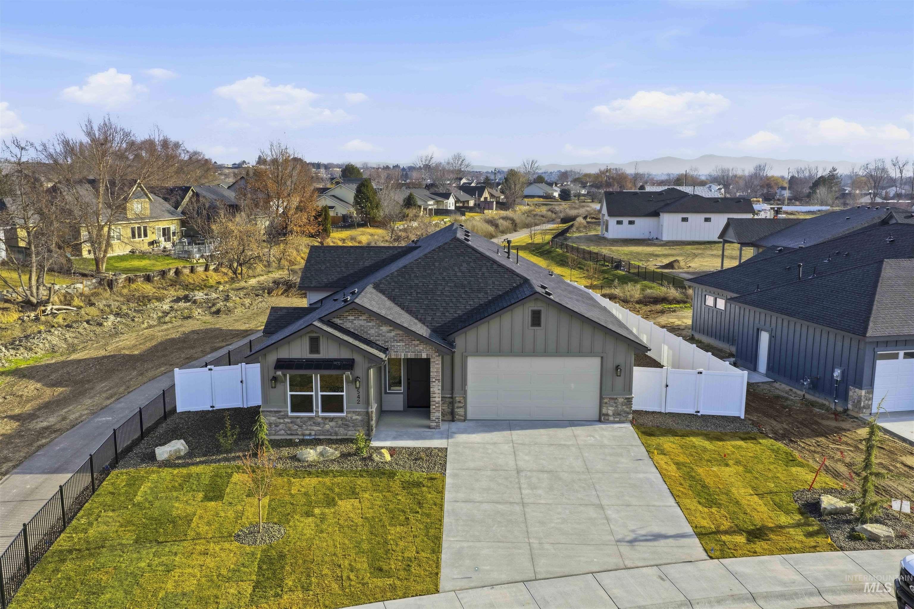 542 Mountain Loop Rd