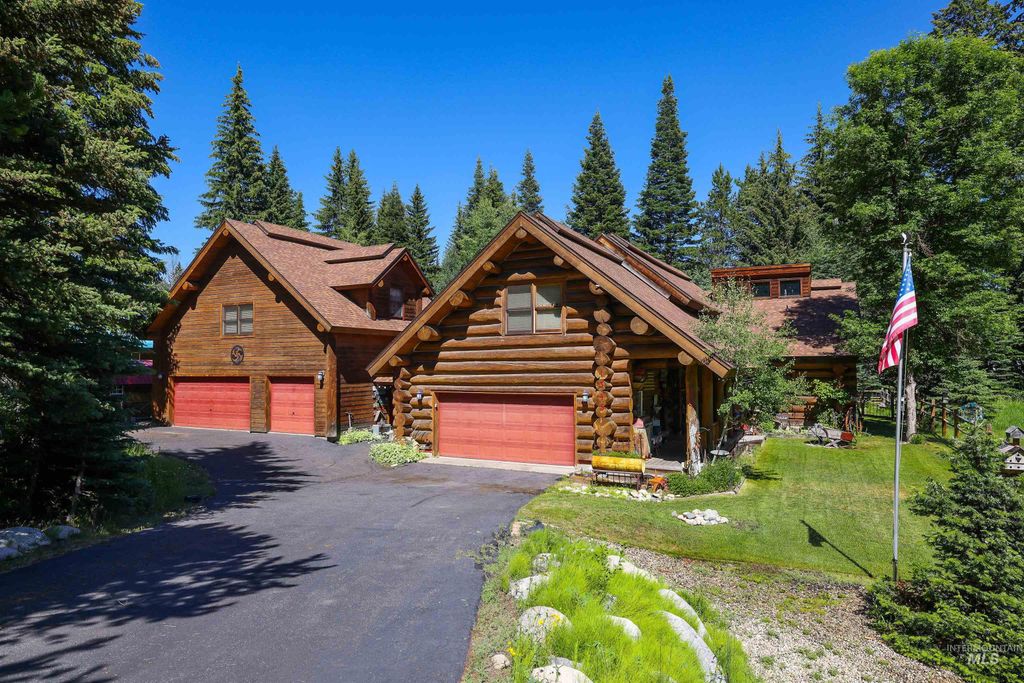 Photo of 1345 Divot Lane, McCall, ID 83638 (MLS # 98953497)