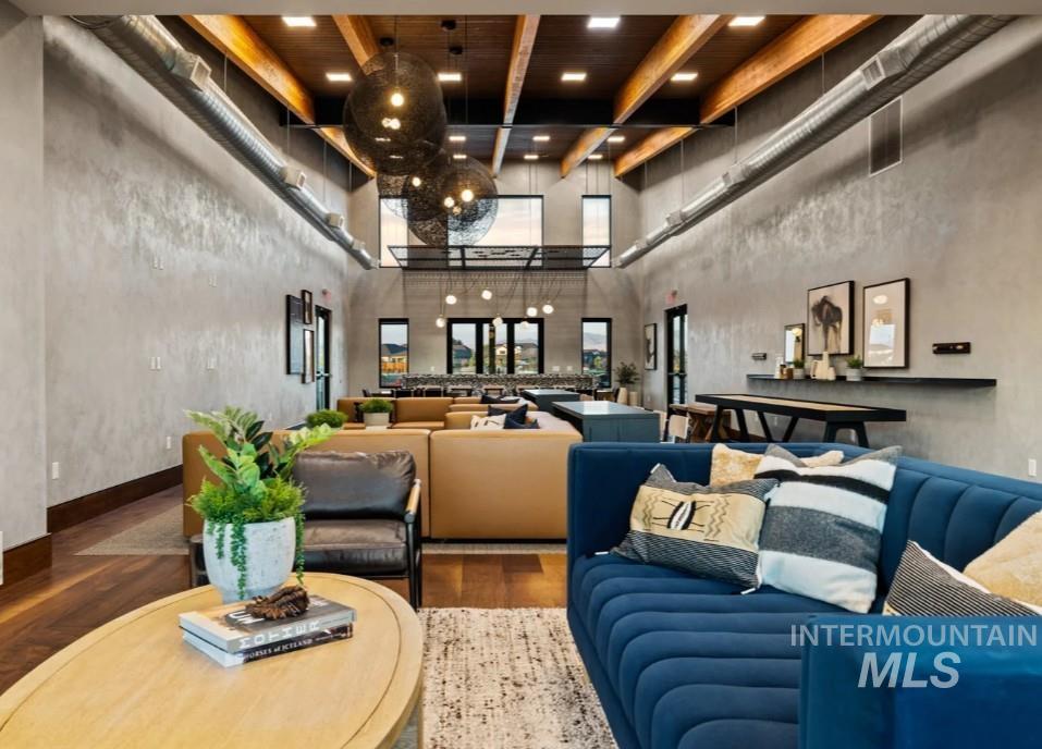 Building lobby featuring a towering ceiling