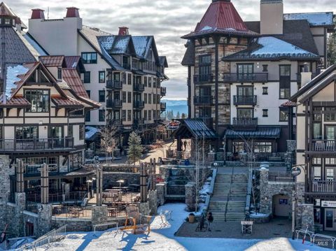 Photo of 780 Village Dr #305, Donnelly, ID 83615 (MLS # 98974974)