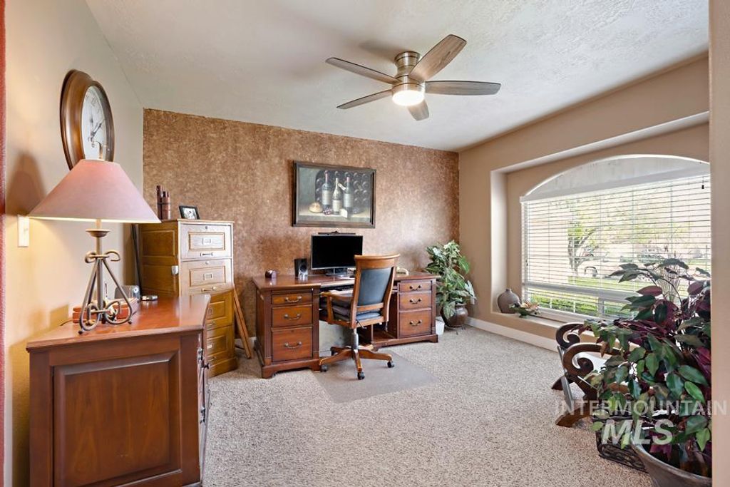 Photo of 626 Colton St, New Plymouth, ID 83655 (MLS # 98983459)