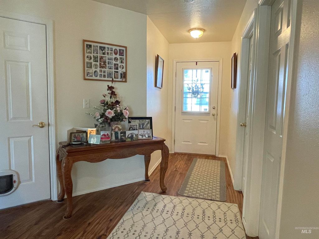 Photo of 334 17th Ave North Ave, Payette, ID 83661 (MLS # 98978627)