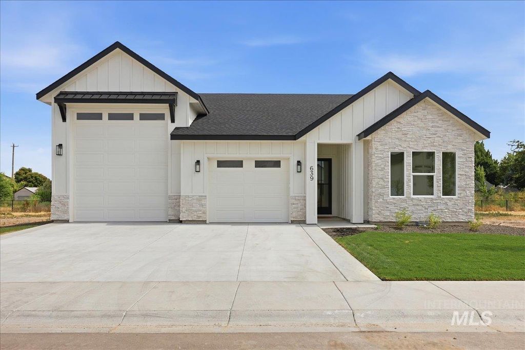 Photo of 639 W Millstone St, Middleton, ID 83644 (MLS # 98992344)