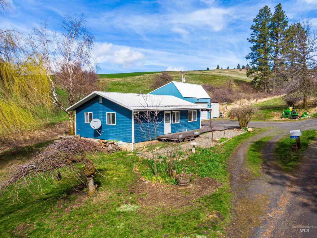 Photo of 1161 Chaney Rd, Viola, ID 83872 (MLS # 98980253)