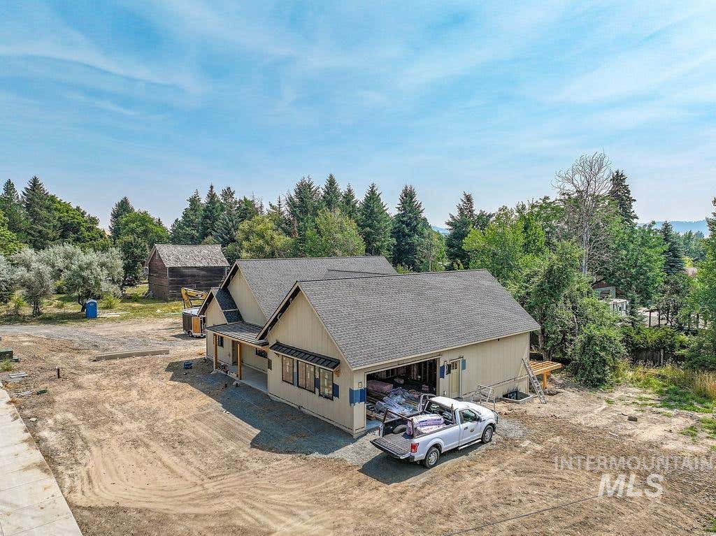 Photo of 1062 N Mountain View, Moscow, ID 83843 (MLS # 98996771)
