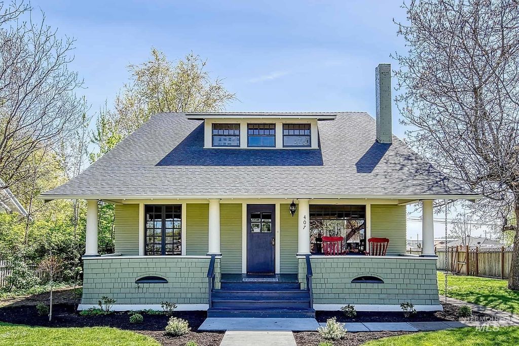 Photo of 407 E Main Street, Weiser, ID 83672 (MLS # 98984168)