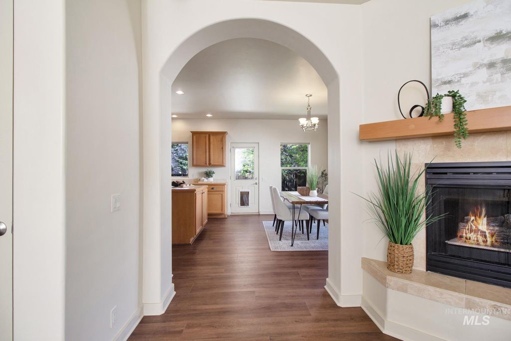 Photo of 951 Winter Fox Lane, Hailey, ID 83333 (MLS # 98981480)