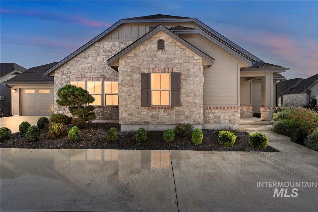 Photo of 4132 E Silverking Ln, Meridian, ID 83642 (MLS # 98963363)