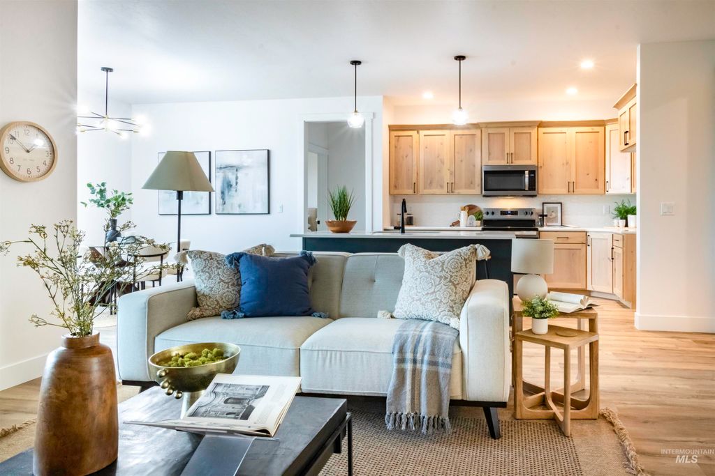 Photo of 2409 Jackson St N, Jerome, ID 83338 (MLS # 98964832)