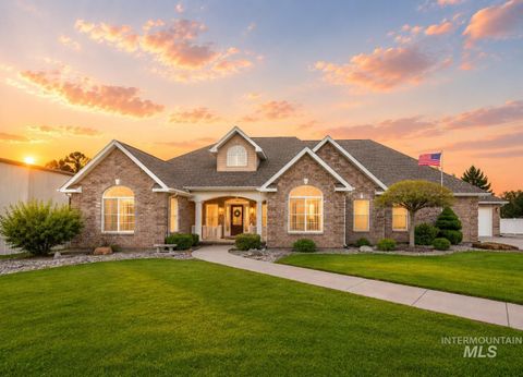 Photo of 2506 E 3707 N, Twin Falls, ID 83301 (MLS # 98983451)