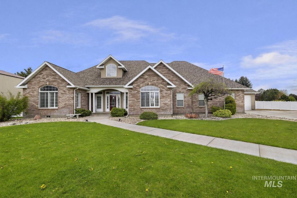 Photo of 2506 E 3707 N, Twin Falls, ID 83301 (MLS # 98983451)