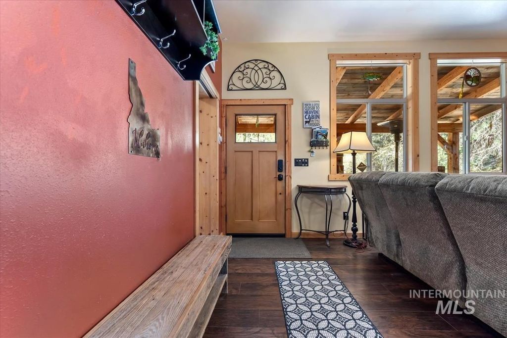 Photo of 11 Shadow Rd, Garden Valley, ID 83622 (MLS # 98983023)