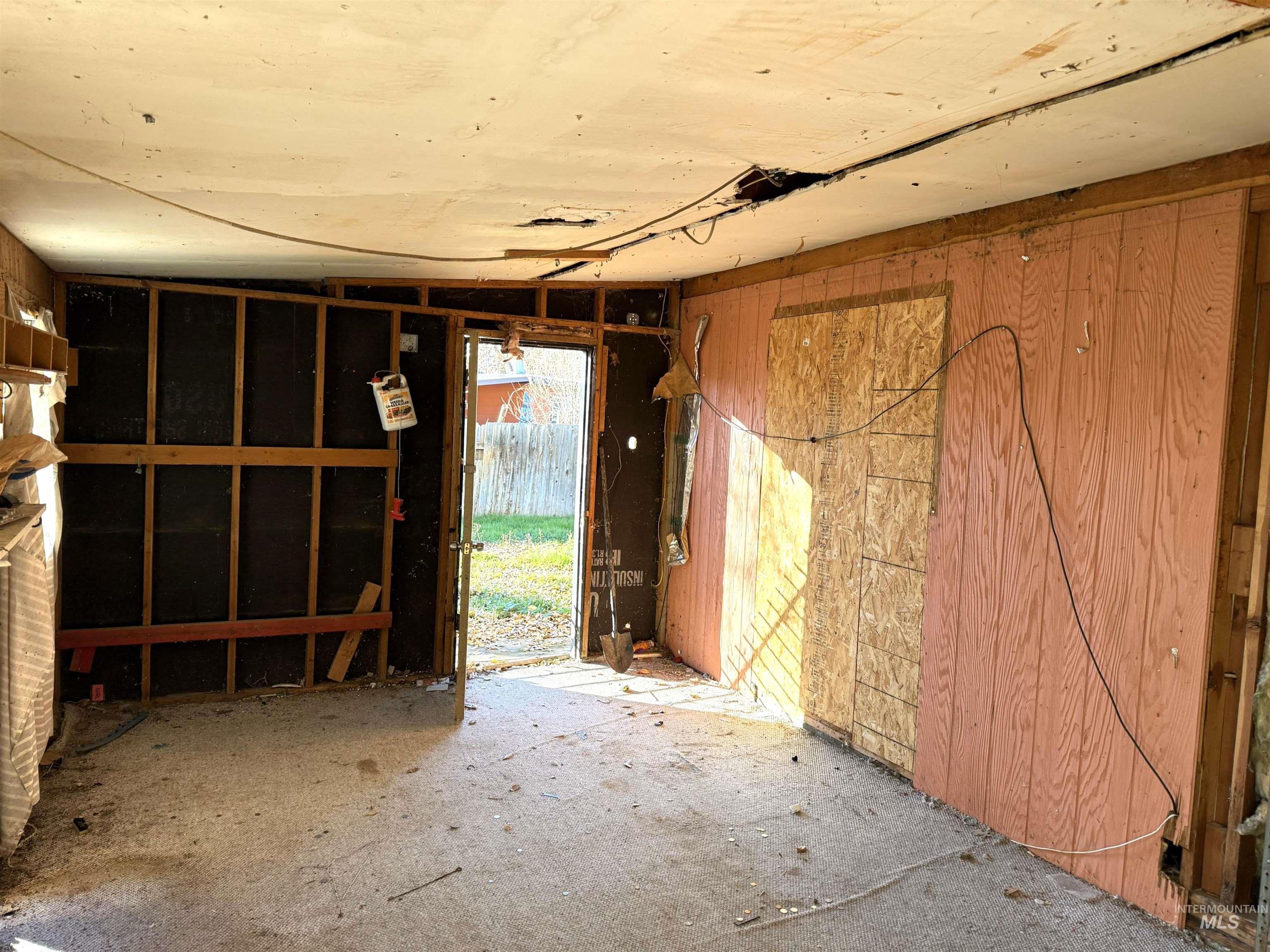 View of miscellaneous room