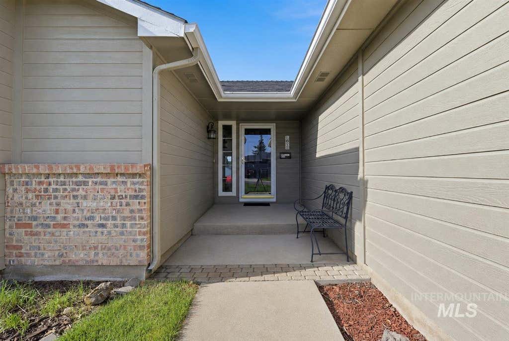 Photo of 2307 Pisces Dr, Nampa, ID 83651 (MLS # 98998807)