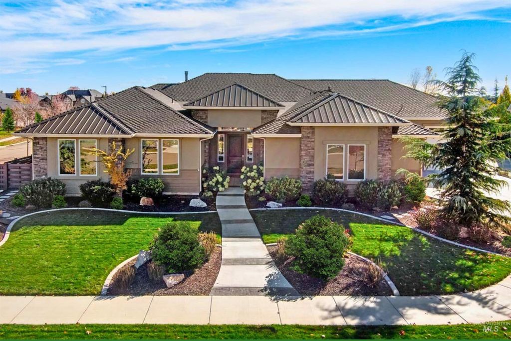 Photo of 4691 W Salix Court, Meridian, ID 83646 (MLS # 98973147)