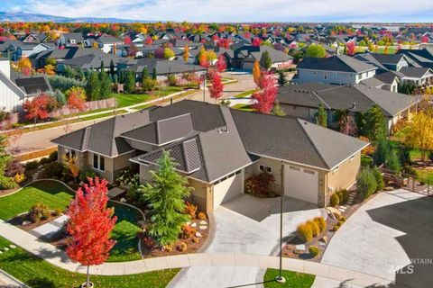 Photo of 4691 W Salix Court, Meridian, ID 83646 (MLS # 98973147)