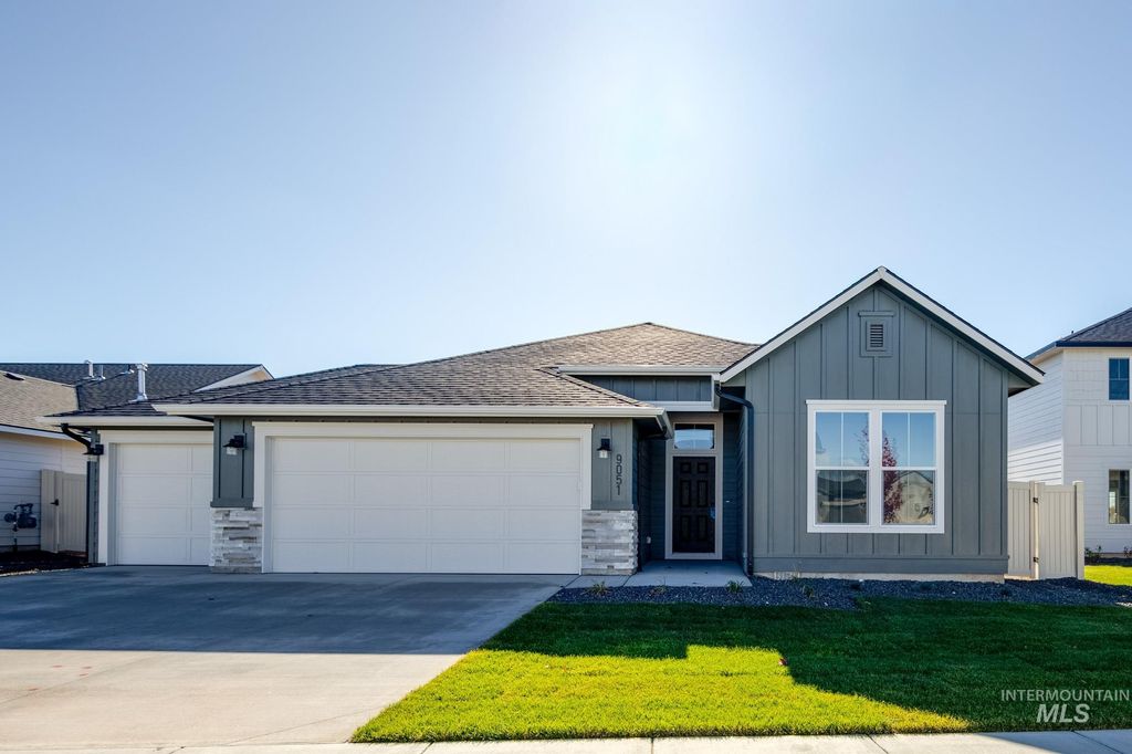 Photo of 9051 W Camellia St, Nampa, ID 83687 (MLS # 98965852)