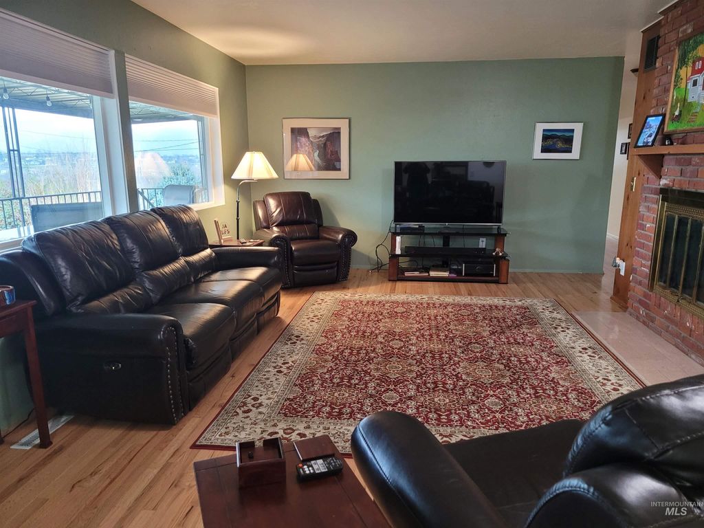 Photo of 3214 Meadowlark Drive, Lewiston, ID 83501 (MLS # 98969408)