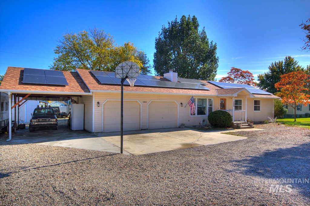 Photo of 1880 Fenton Dr, Emmett, ID 83617 (MLS # 98967045)