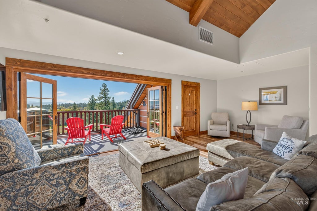 Photo of 75 Arling Center Ct #419, Donnelly, ID 83615 (MLS # 99004621)