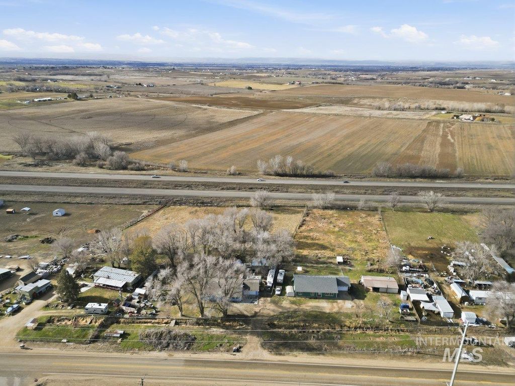 Photo of 28811 Old Hwy 30, Caldwell, ID 83607 (MLS # 98974501)
