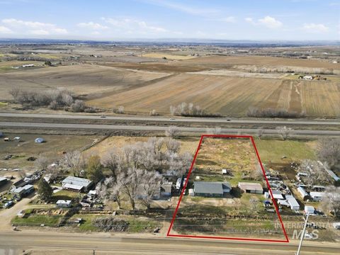 Photo of 28811 Old Hwy 30, Caldwell, ID 83607 (MLS # 98974501)